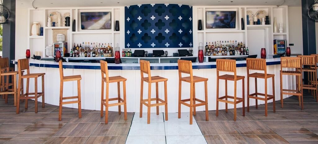 77-Degrees Rooftop-Bar 07, 77 Degrees Rooftop Bar | Dallas, TX featuring products from Tile Tech Pavers | 77-Degrees