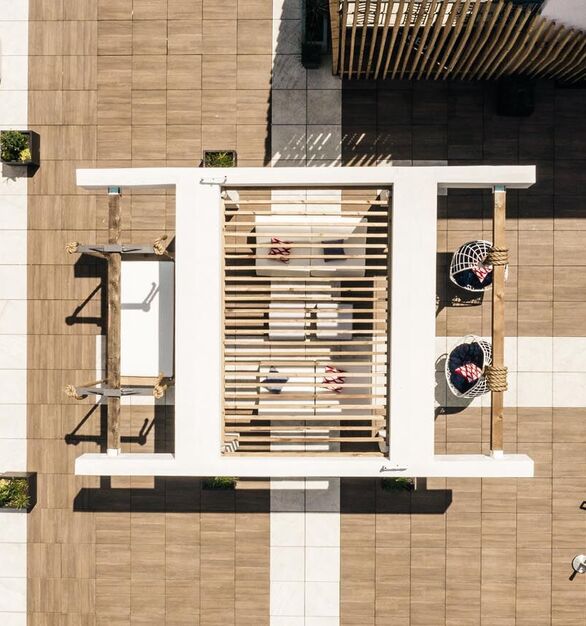 77-Degrees Rooftop-Bar 11