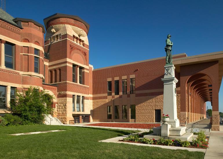 Freeborn County Criminal Justice Center Adolfson & Peterson Construction