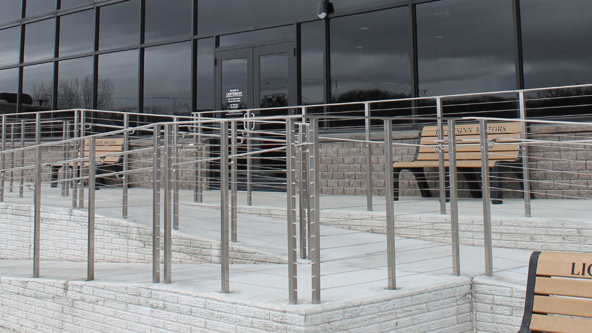 AGS Stainless Rainier Cable Railing Systems xRCOM 015.jpg.pagespeed.ic ...