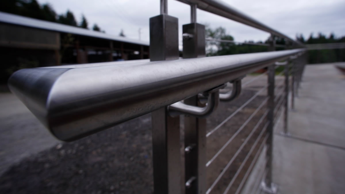 AGS Stainless Rainier Cable Railing Systems xRCOM 024.jpg.pagespeed.ic ...