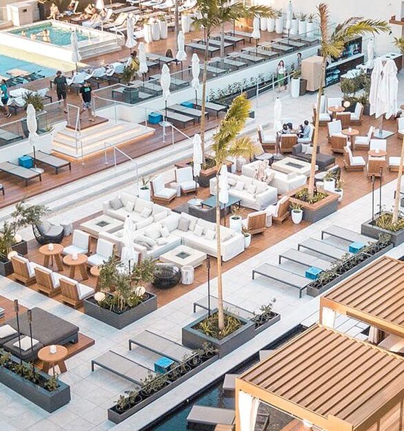 Alohilani-Resort IPE-Wood-Pedestal-Pavers 01, Tile Tech Porcelain Pavers in 24×24 Quartzite White with Hex-Tray, 24×24 IPE