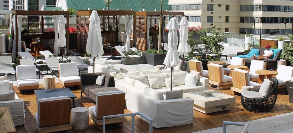 Alohilani-Resort IPE-Wood-Pedestal-Pavers 05, Alohilani Resort | Honolulu, HI featuring products from Tile Tech Pavers |