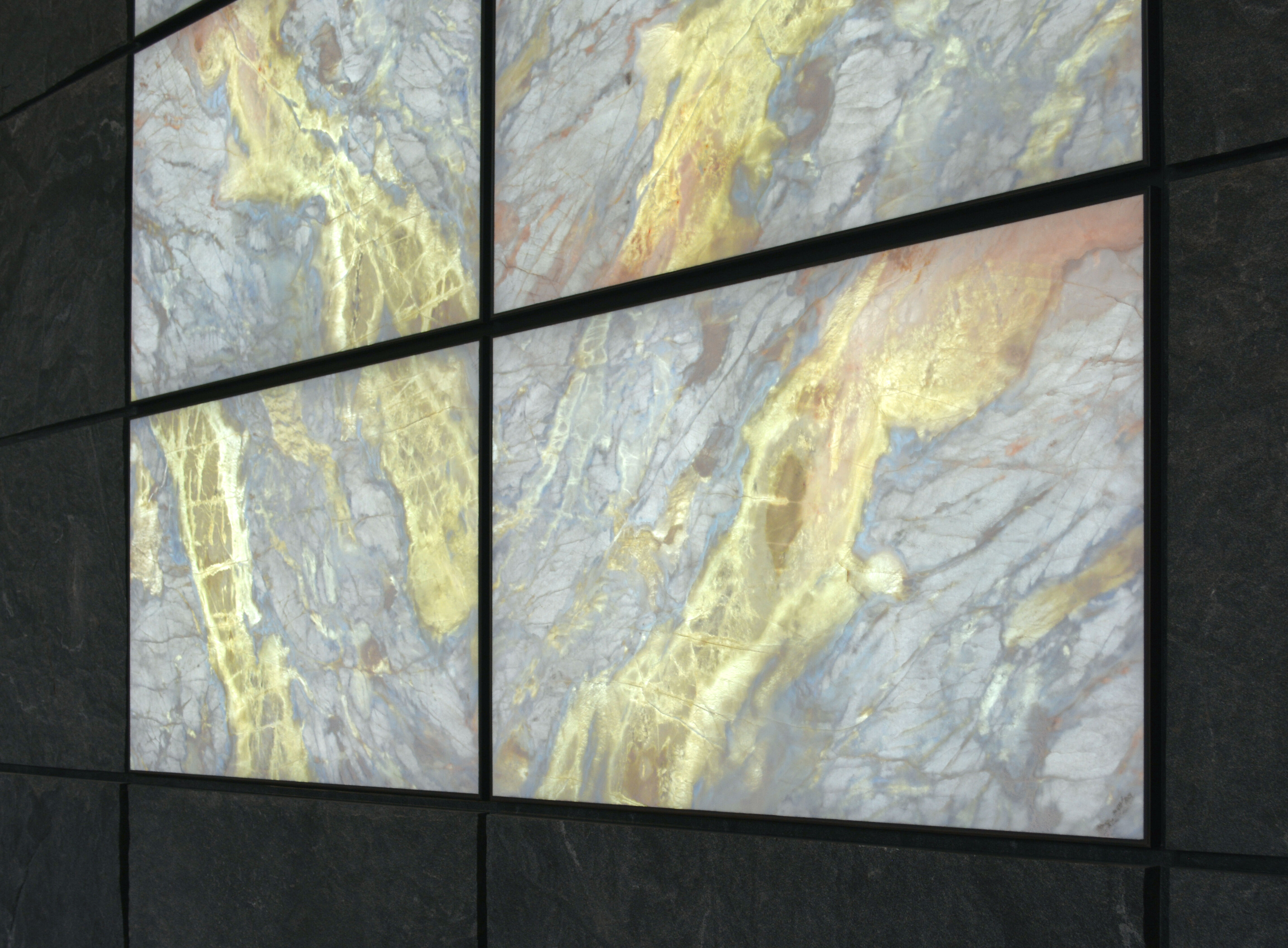 Backlit Onyx Detail GPI Design
