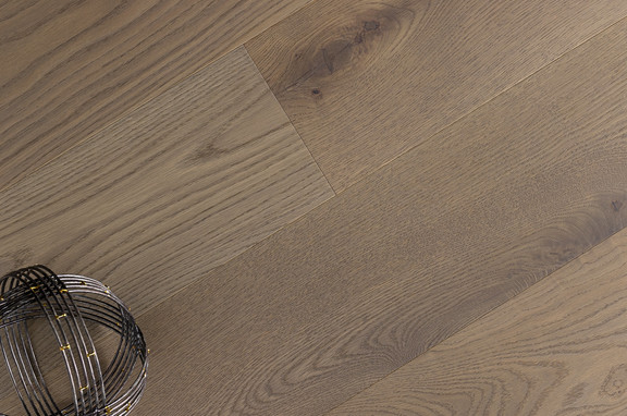 Vieste, brand, Vieste floors have moderate wire-brushing and are finished with our Ultra Matte wood coating to create a