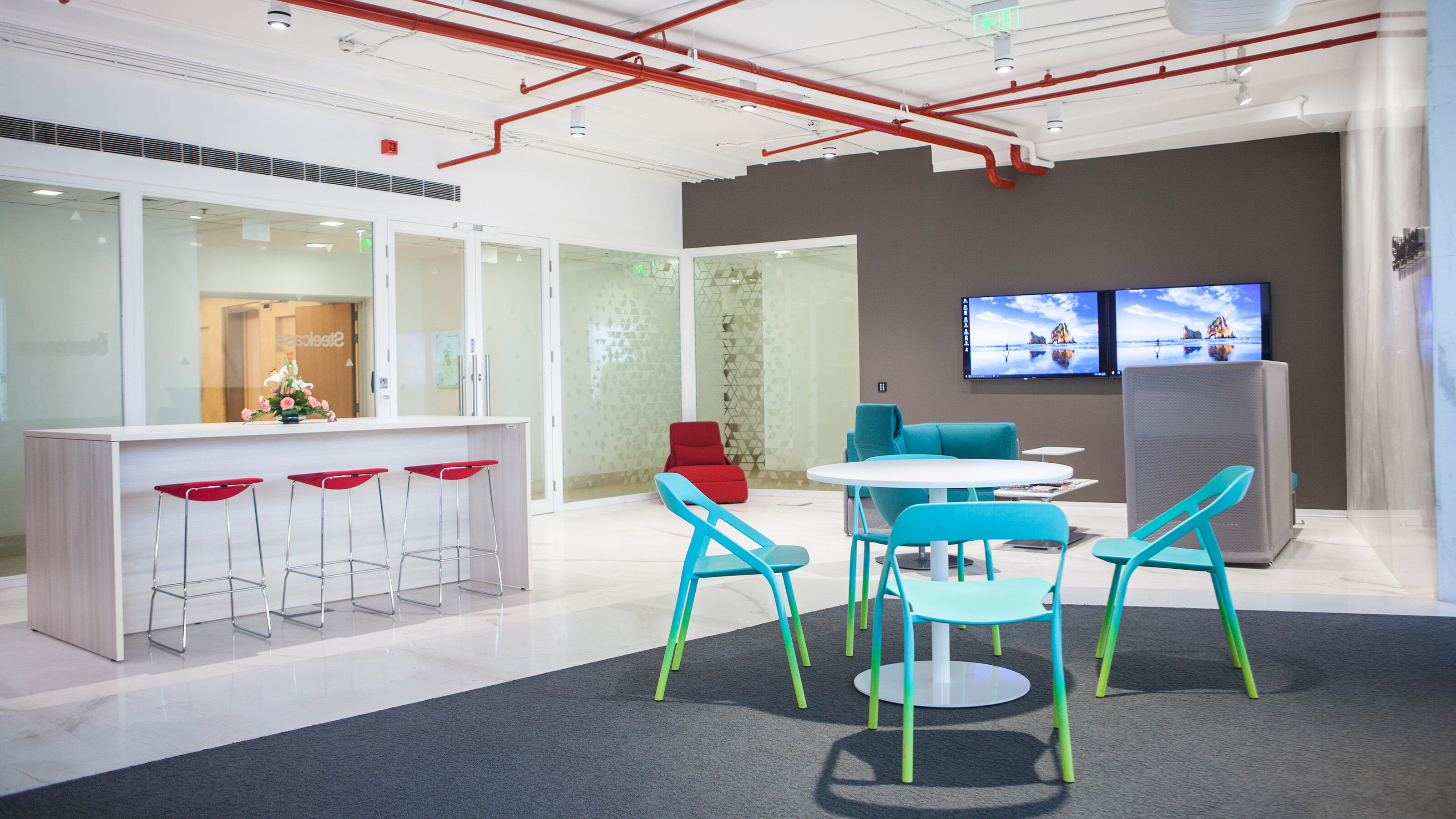 Steelcase Inc., The LessThanFive Chair is tailored for an experience that is anything but ordinary. Handcrafted from carbon