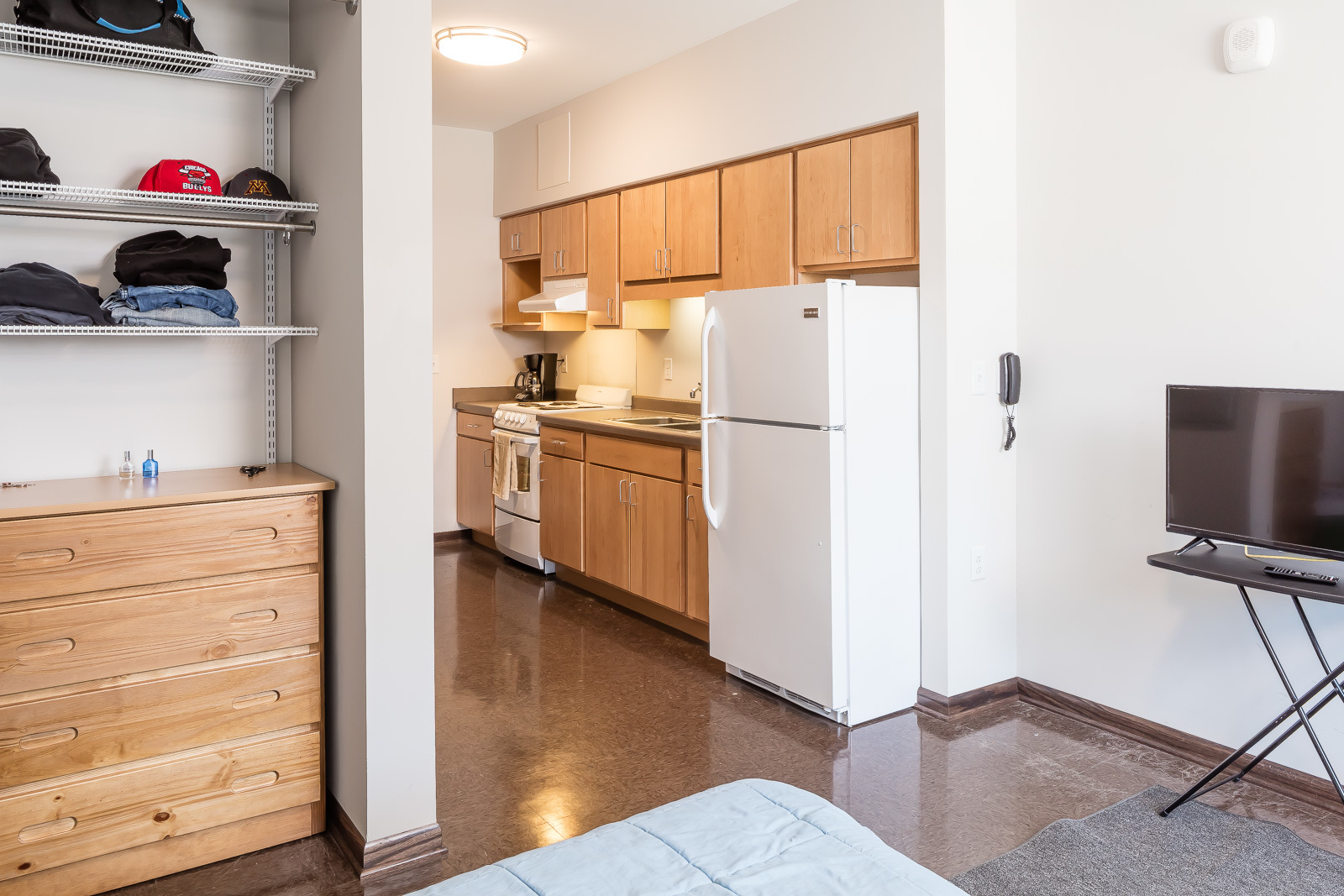 Emanuelson-Podas Efficiency Apartment | Emanuelson-Podas // MEP ...