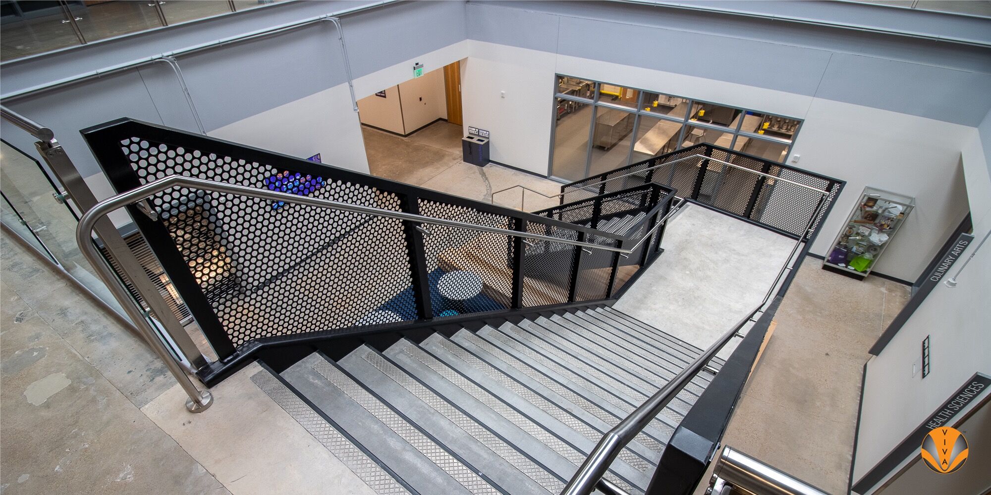 ENCLOSE METAL PANEL RAILING SYSTEM ACC HIGHLAND 22 of 30 | VIVA Railings