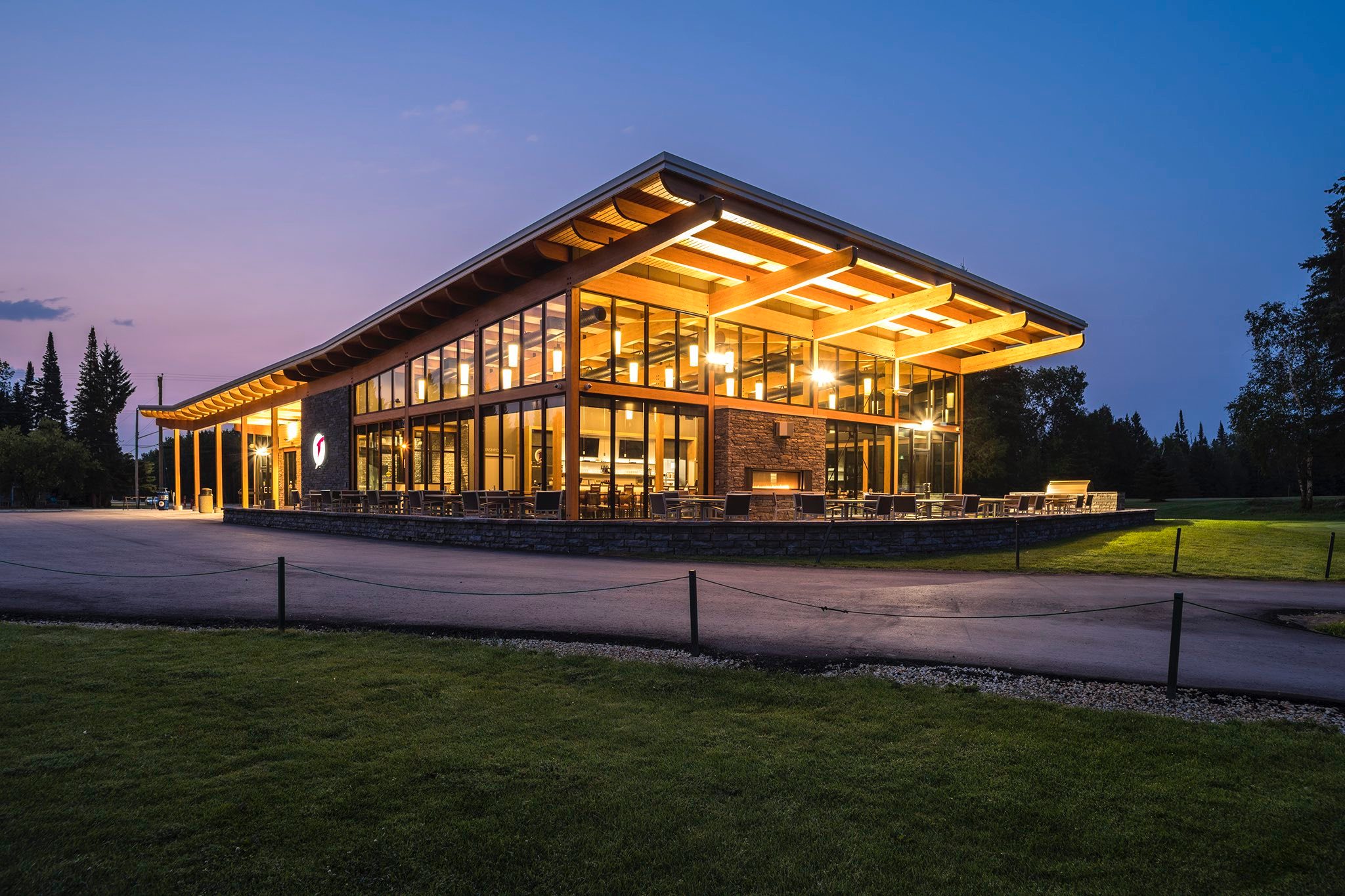 Falcon Lake Golf Course // ACP Pendant Bock Lighting