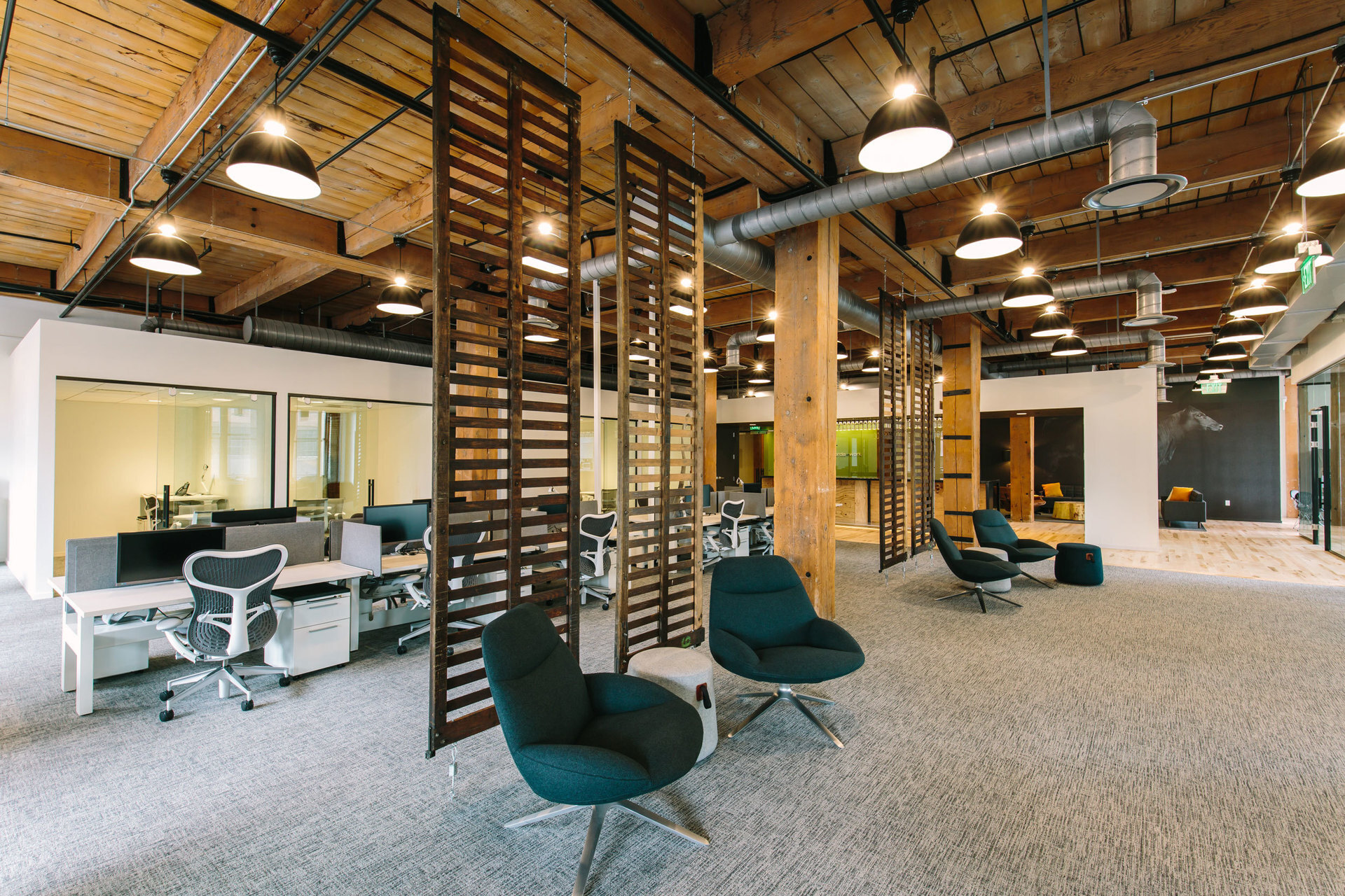 Gardner-builders-office-design-land-o-lakes-minneapolis-open-office-space-design-desks-and-seating-1920x1920, Land O' Lakes