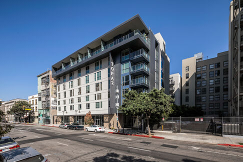 View of Luxury Apartments for Rent in Downtown Los Angeles