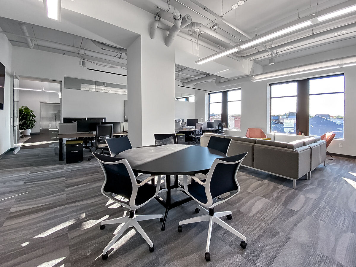 Huddle Area | Rightsize Facility