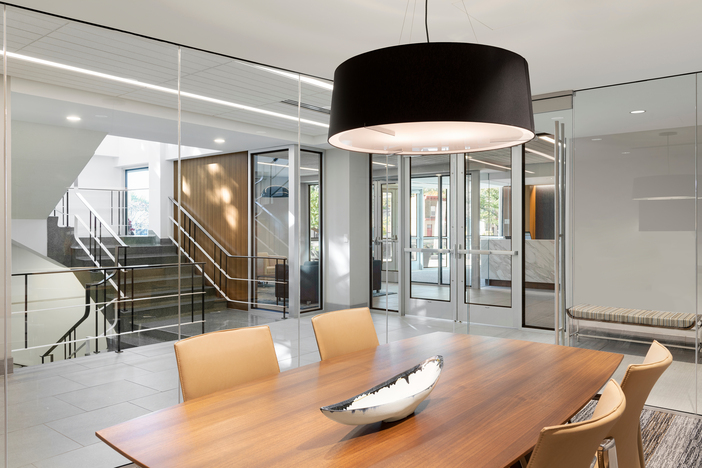 Hubbard Broadcasting Lobby | InUnison Design, Inc.