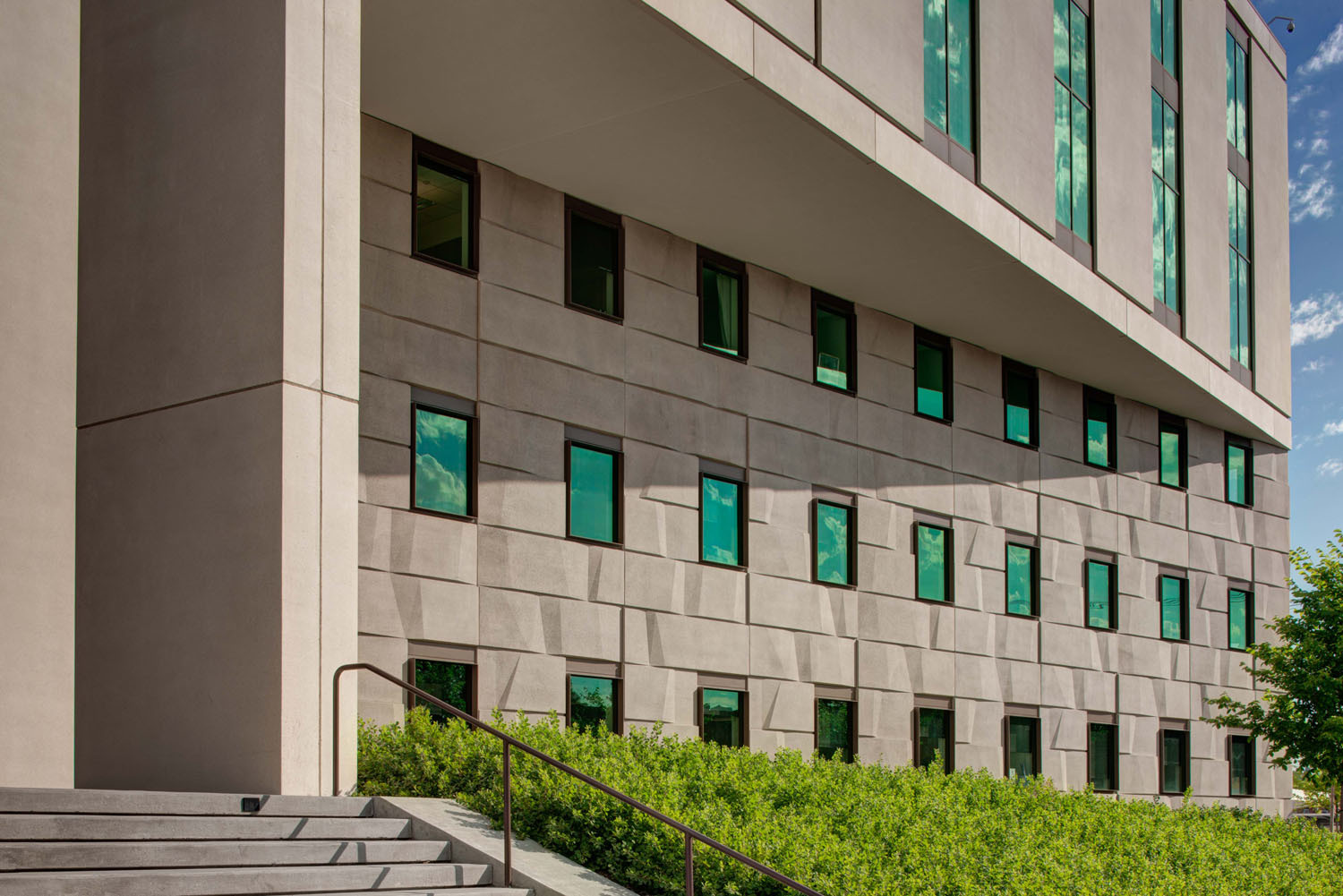 James F. Battin United States Courthouse | Gage Brothers