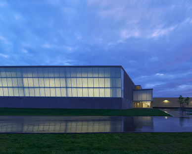 Metea Valley High School | Kalwall® Corporation