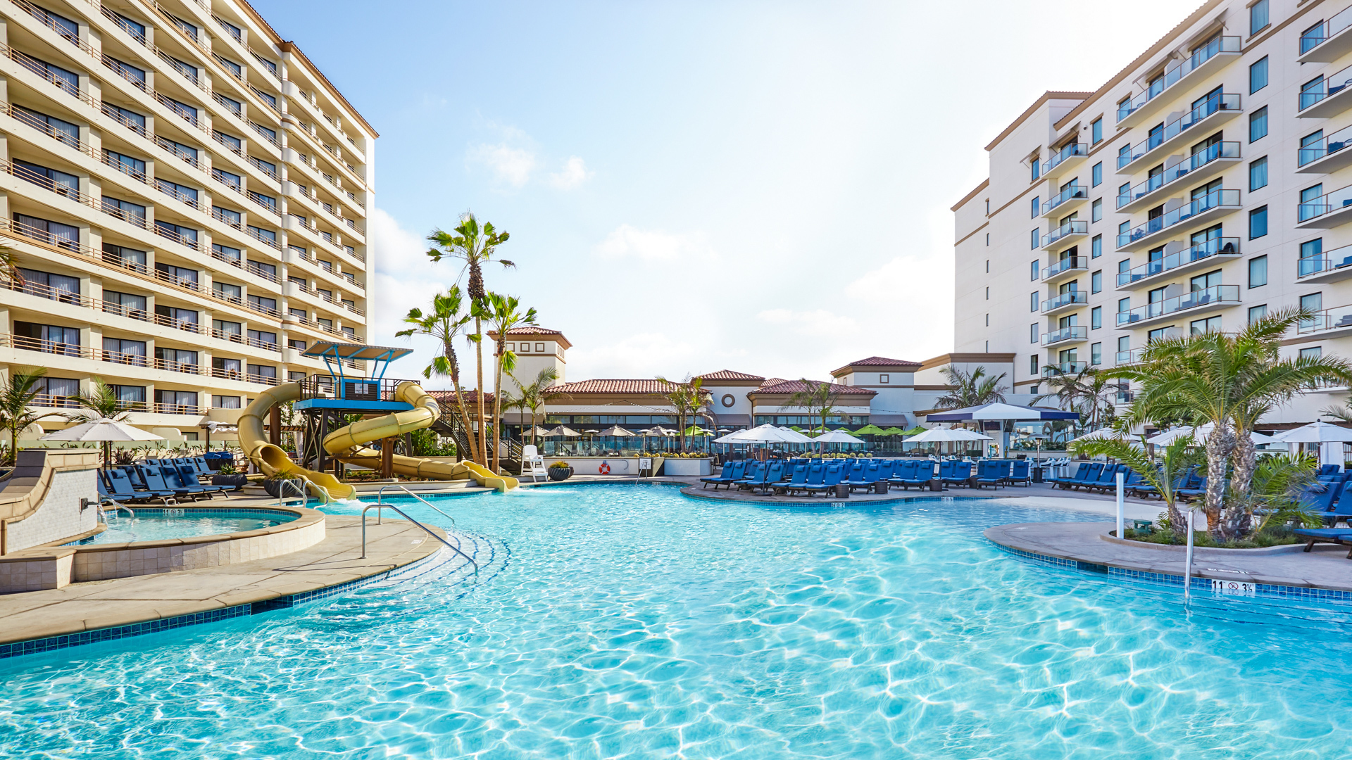 Landstudio360 Waterfront hilton hotel pool 1 | LandStudio360