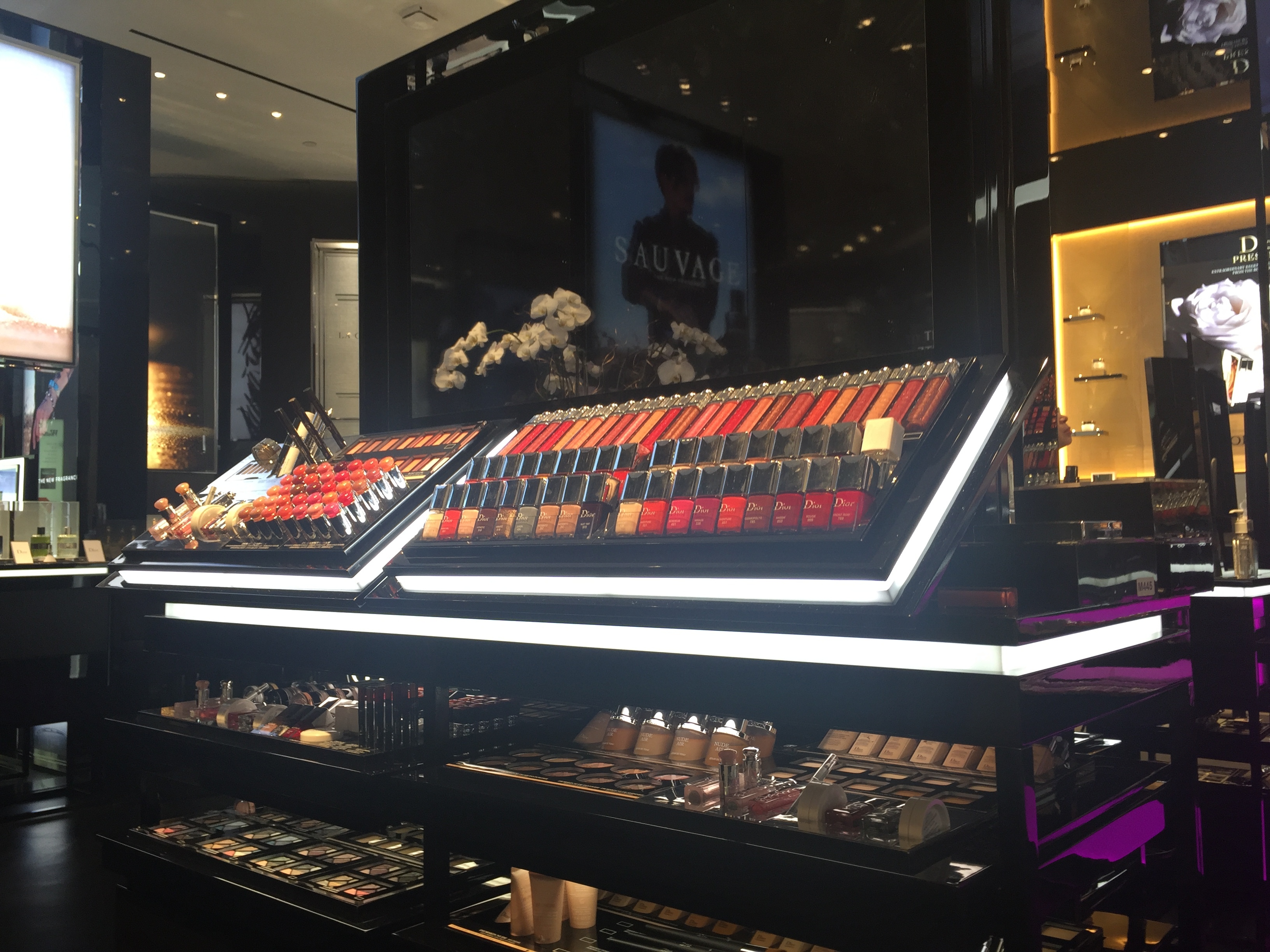 LEDCONN Luxury Cosmetics Store Design Product Display Lighting LEDCONN