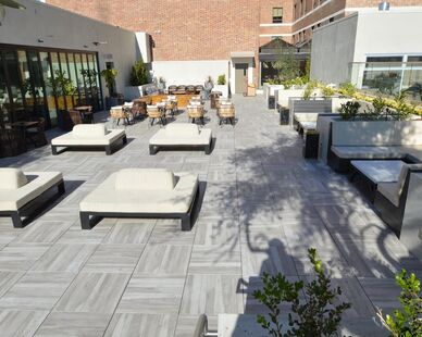 Mayfair-Hotel Pool-Deck 14