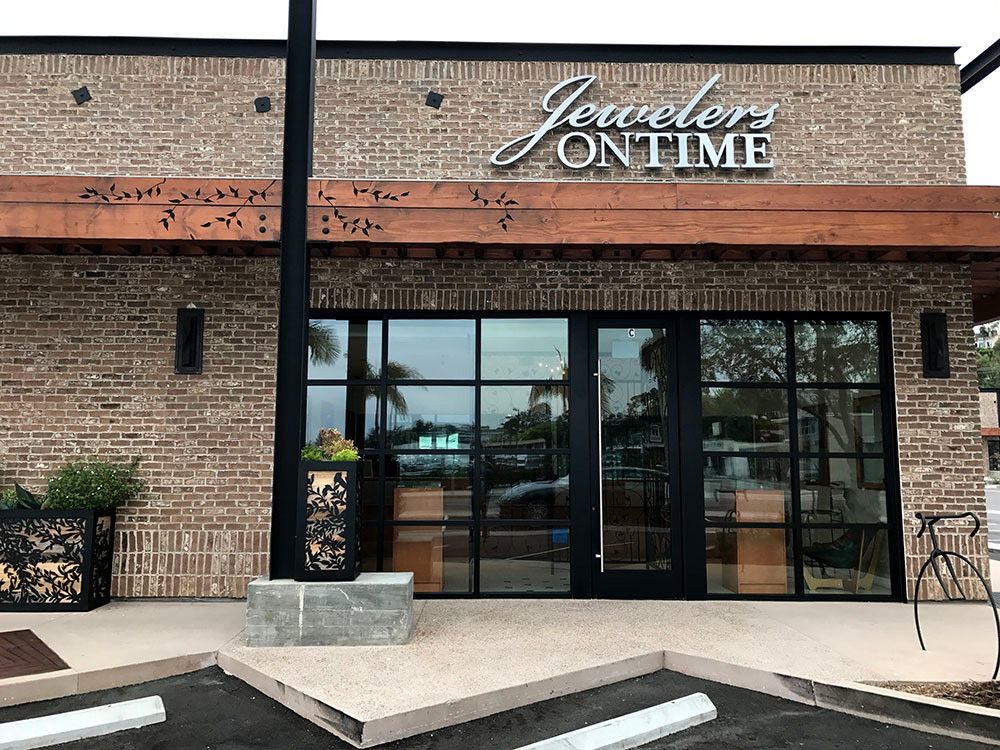 Shopping Center Cotswold Brick McNear Brick & Block