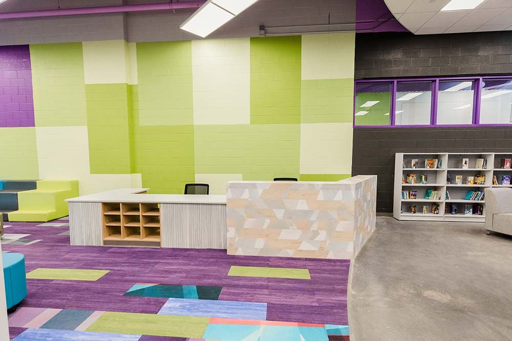milliken-bryant-park-elementary-school-interior-library-desk-station