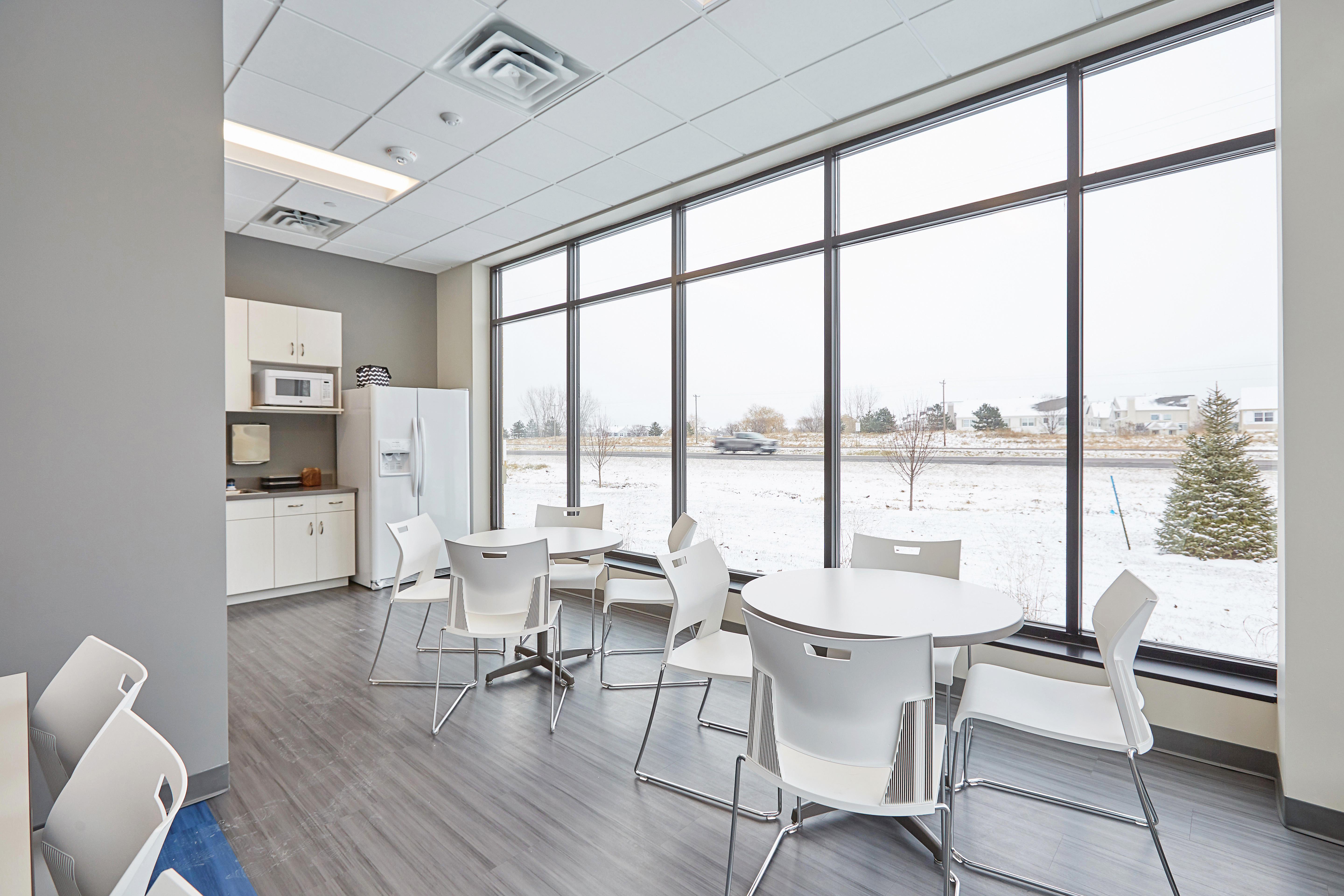 Mission Construction MSP Blaine Child and Teen Clinic Bright Breakroom ...