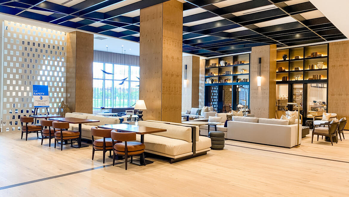 Mspvik-omni-viking-lakes-hotel-keras-bar, OMNI Viking Lakes Hotel featuring services from T.Fin Building Solutions |