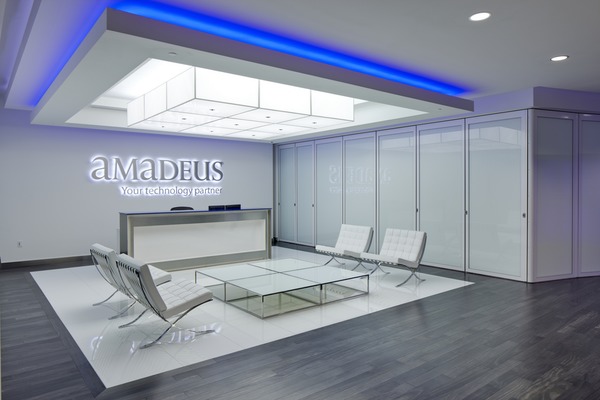 NanaWall HSW60 Amadeus Office Florida Reception Area Ambient Blue ...