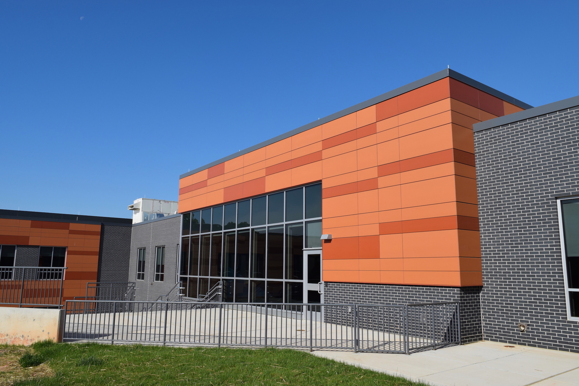 NeaCera Avenere Cladding ArundelElementary | NeaCera