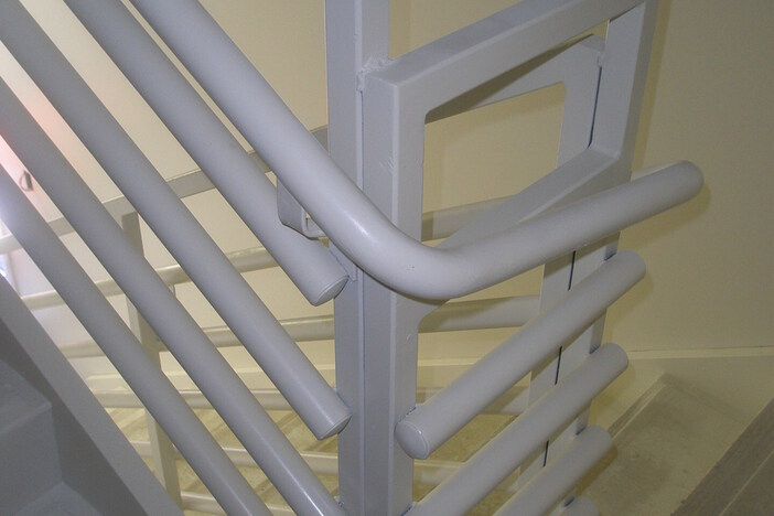 Rails // R200 Series Pipe Rail | Pacific Stair Corporation