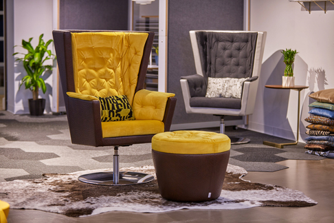 6 Inch Mini Chair SIXINCH Chair in lobby | SIXINCH® USA