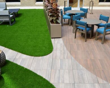 Swig-Office-Amenity-Deck 7226, The Swig Office Bldg., located in Los Angeles, CA., is a 215,469 square feet, LEED Gold