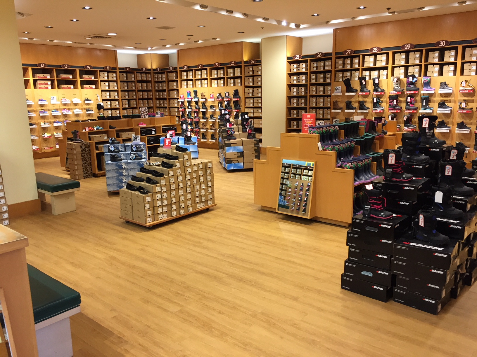 Chaussures Yellow Quebec City TORLYS Floors