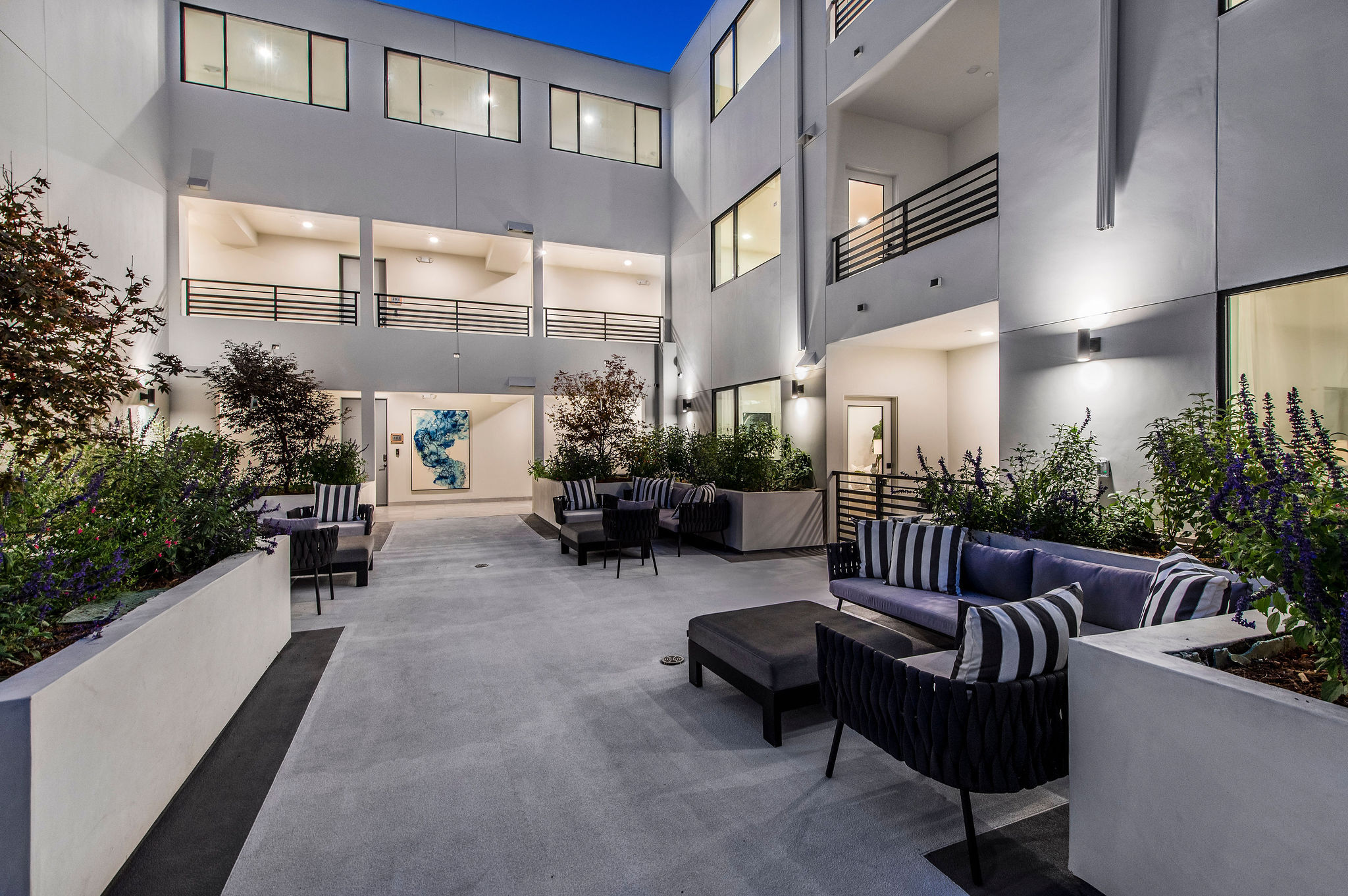 WhitsettProject03 All Weather Architectural Aluminum